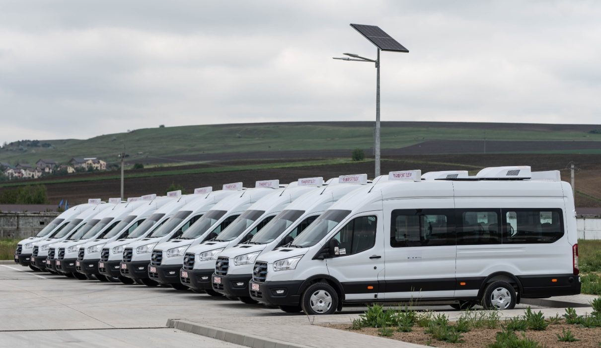 microbuze electrice pentru transportul elevilor